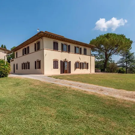 Сasa de vacaciones Gorgeous In Monteroni Darbia With Kitchen Monteroni dʼArbia