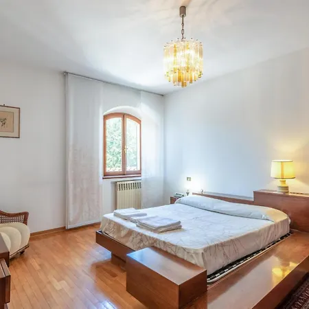 Gorgeous In Monteroni Darbia With Kitchen *